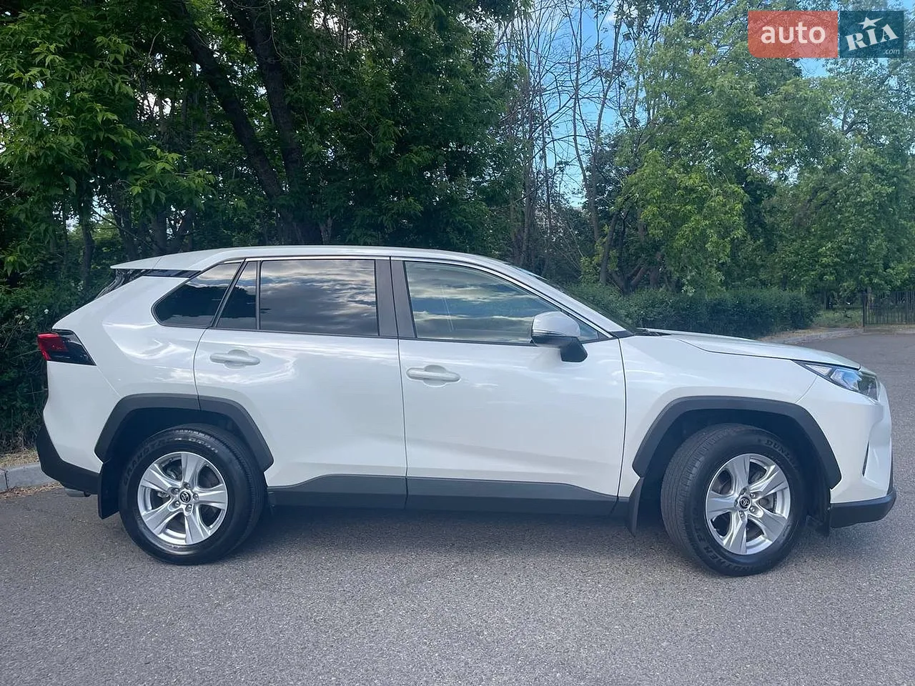 2021 Toyota RAV 4 - мініатюра 3