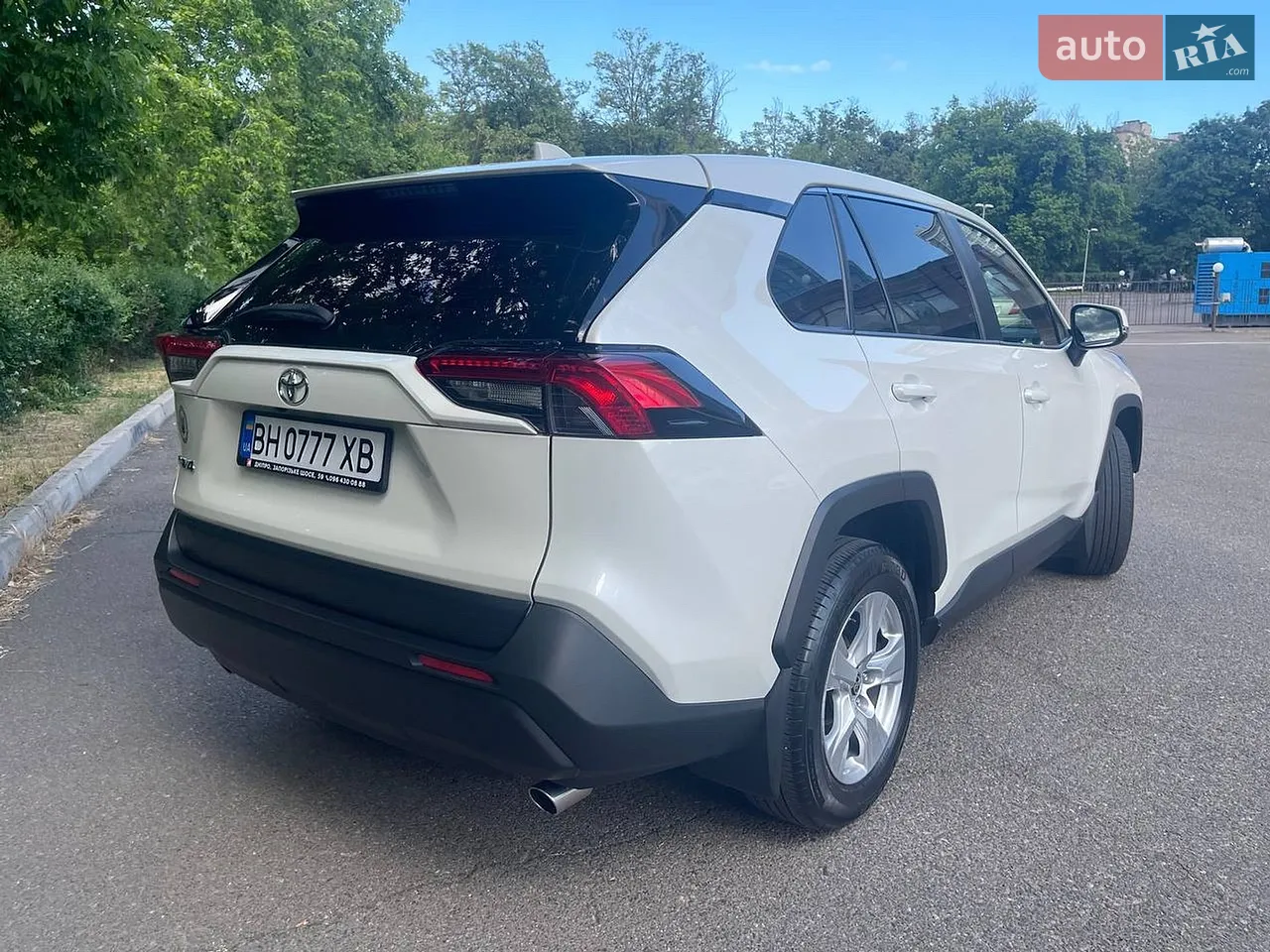 2021 Toyota RAV 4 - мініатюра 5
