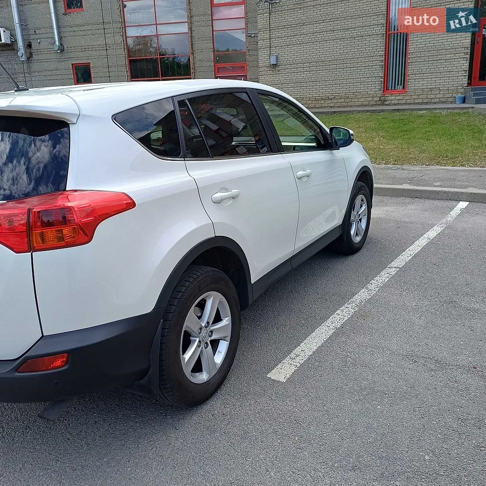 2013 Toyota RAV 4 - мініатюра 4