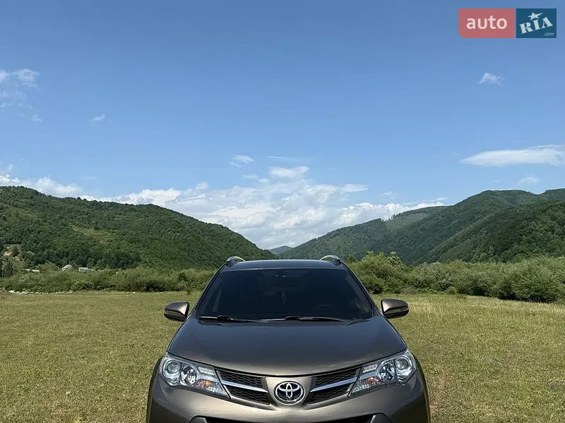 Toyota RAV4 2015