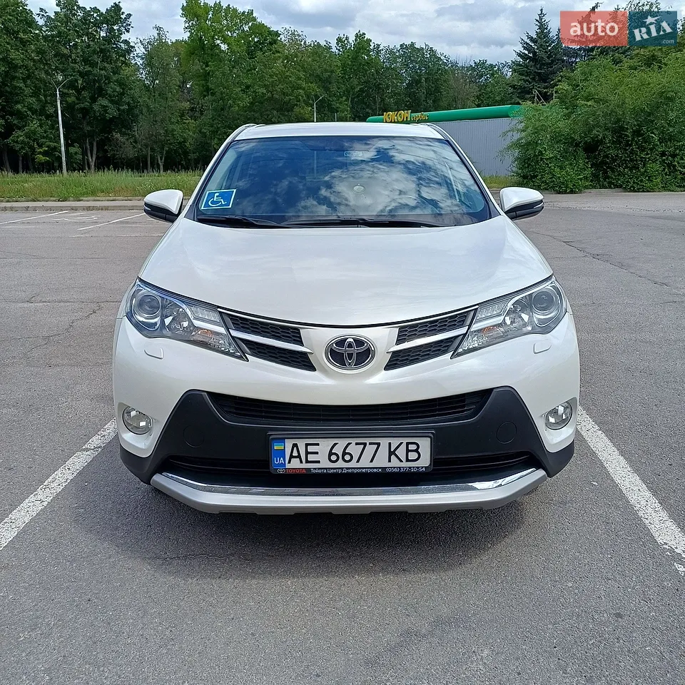 2013 Toyota RAV 4 - фото 1