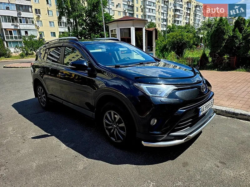 Toyota RAV4 2017