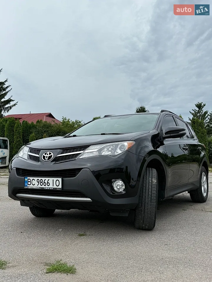2013 Toyota RAV 4 - фото 1