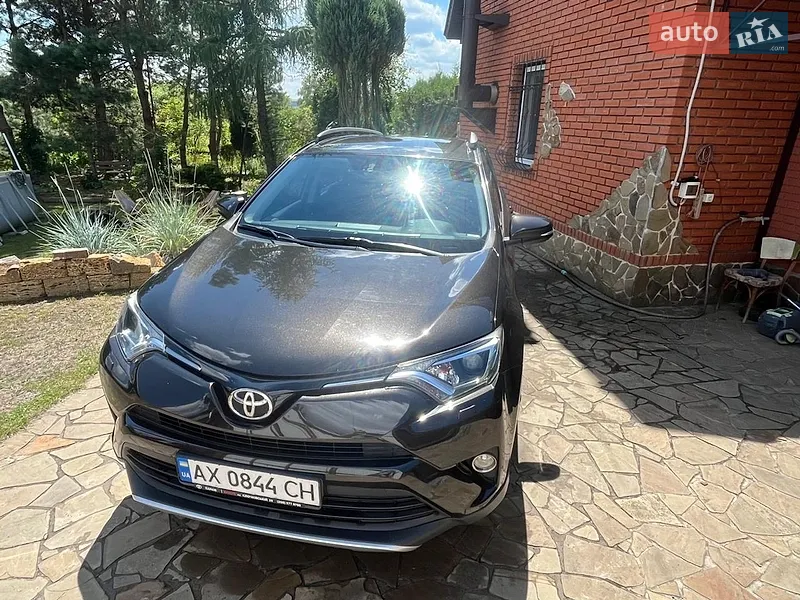 Toyota RAV4 2016
