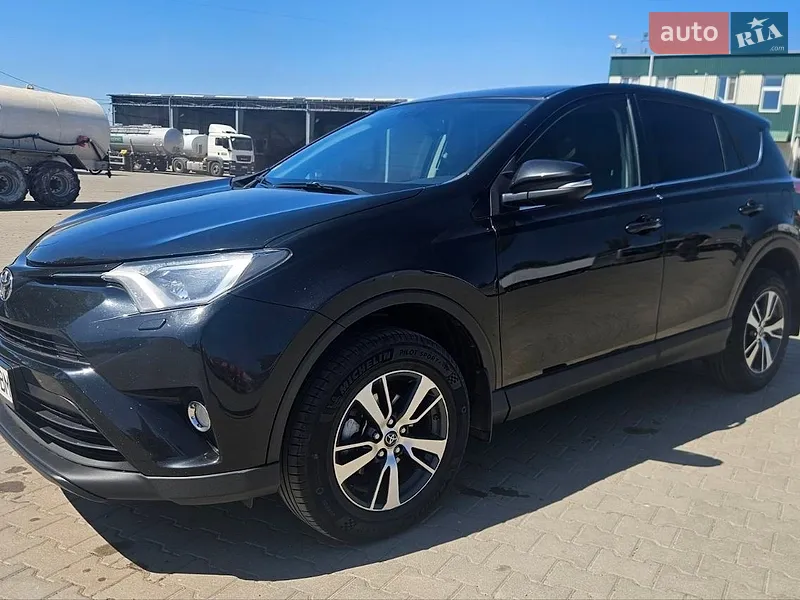 Toyota RAV4 2017