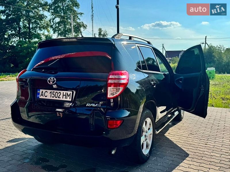 Внедорожник / Кроссовер Toyota RAV4 2010 в Ковеле
