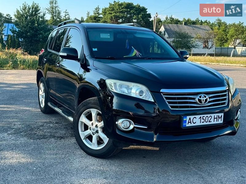 Внедорожник / Кроссовер Toyota RAV4 2010 в Ковеле
