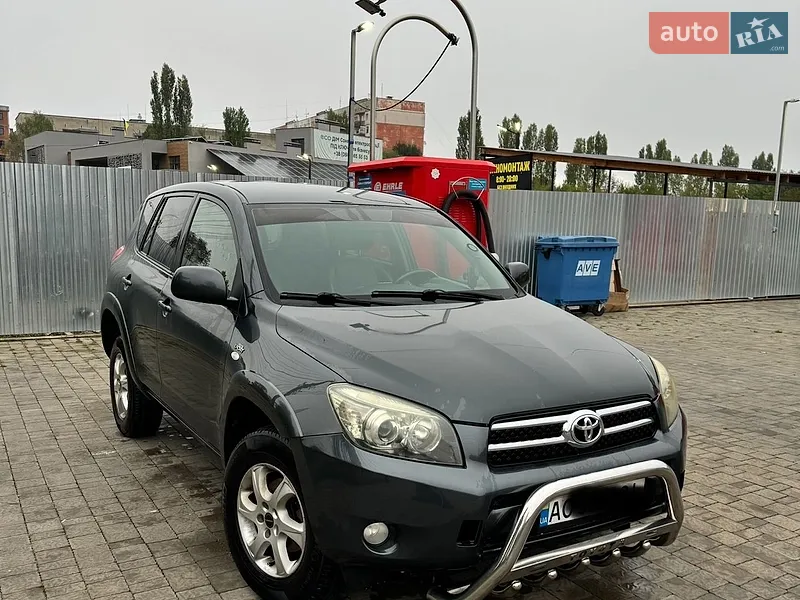 Toyota RAV4 2005