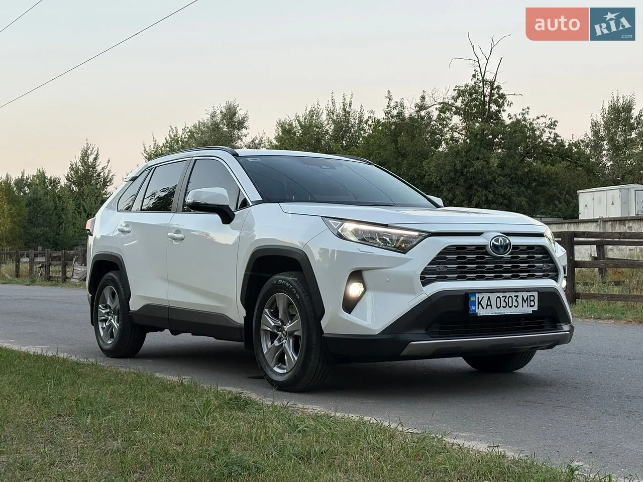 2024 Toyota RAV 4 - мініатюра 2