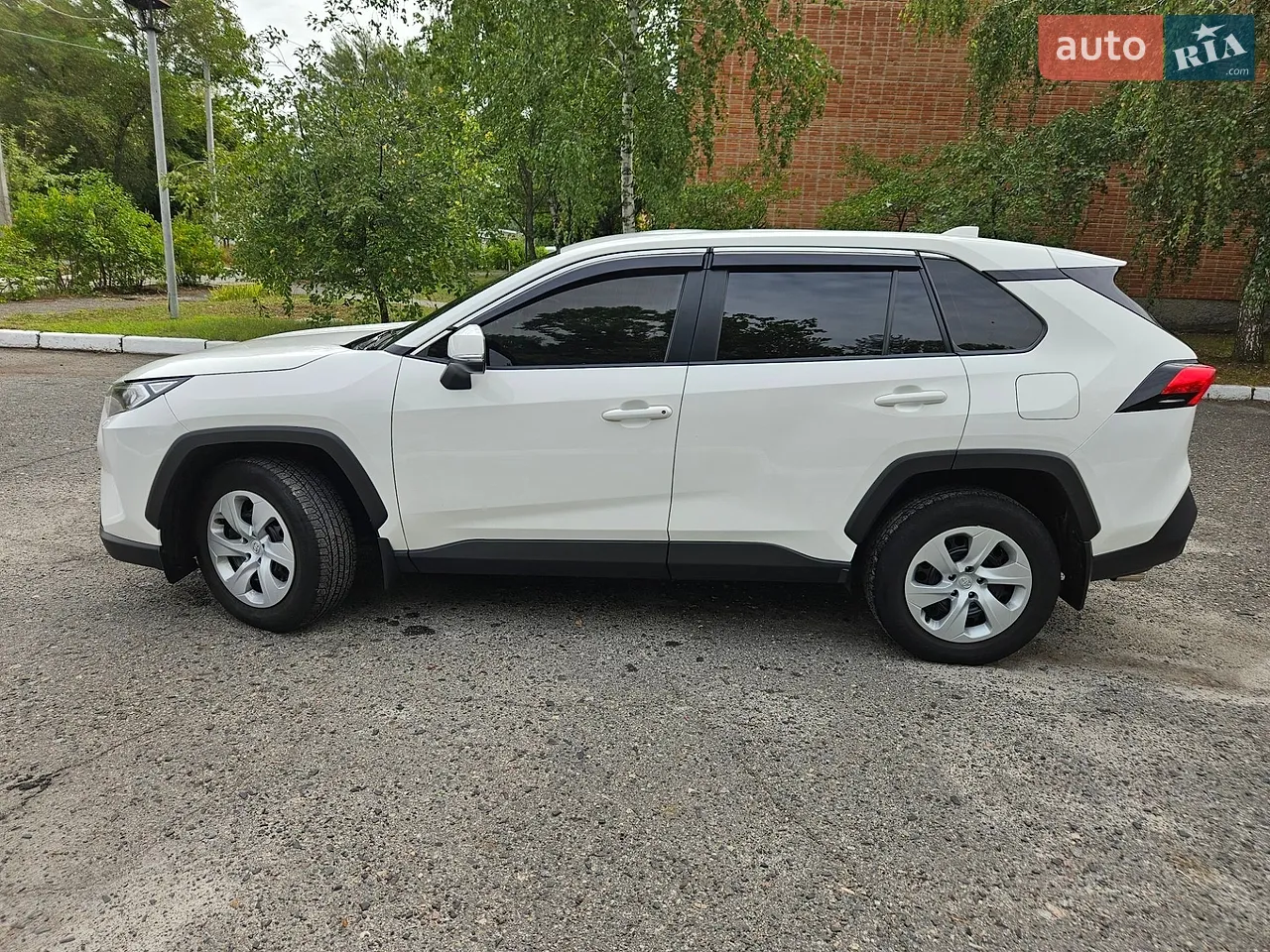 2021 Toyota RAV 4 - мініатюра 3