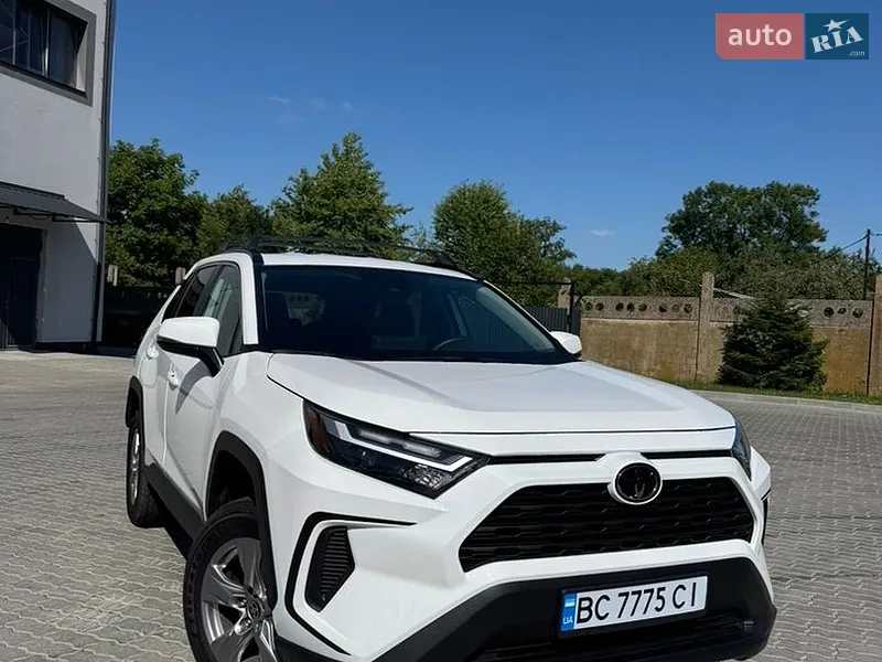 Toyota RAV4 2025