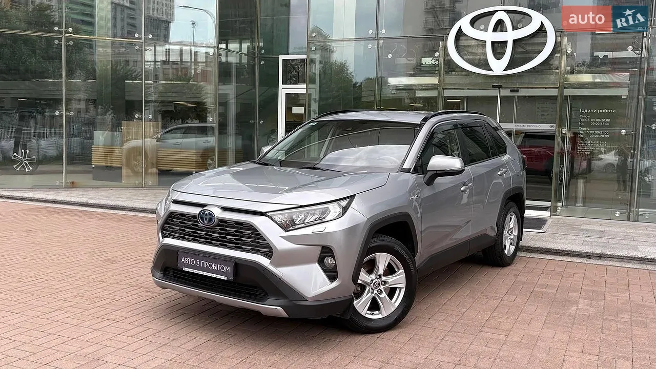 2021 Toyota RAV 4 - фото 1
