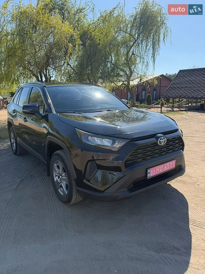 2022 Toyota RAV 4 - фото 1