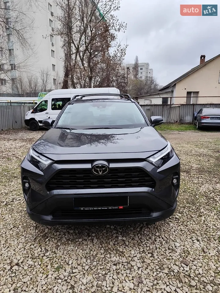 2022 Toyota RAV 4 - фото 1