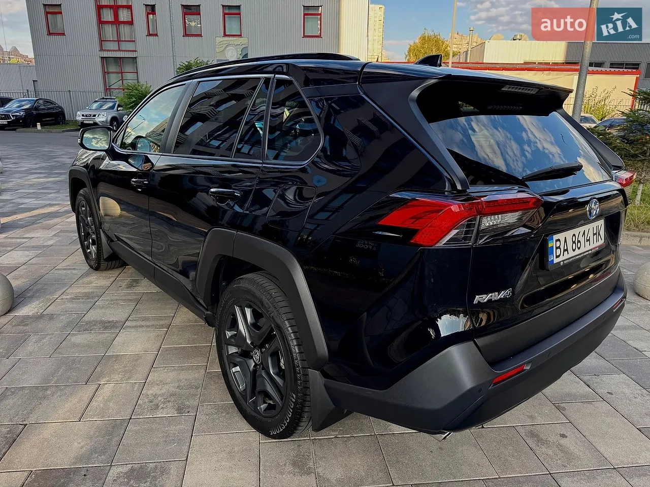 2022 Toyota RAV 4 - мініатюра 5