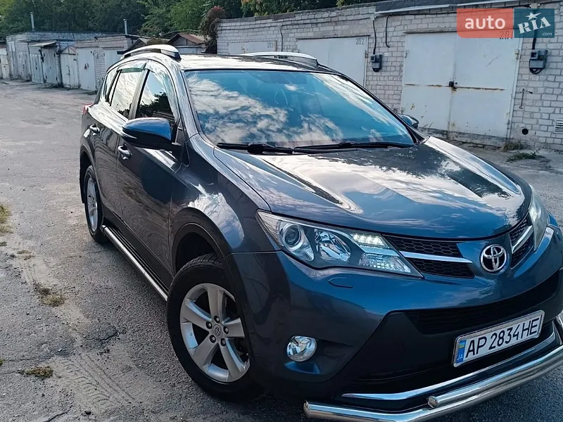 Toyota RAV4 2013