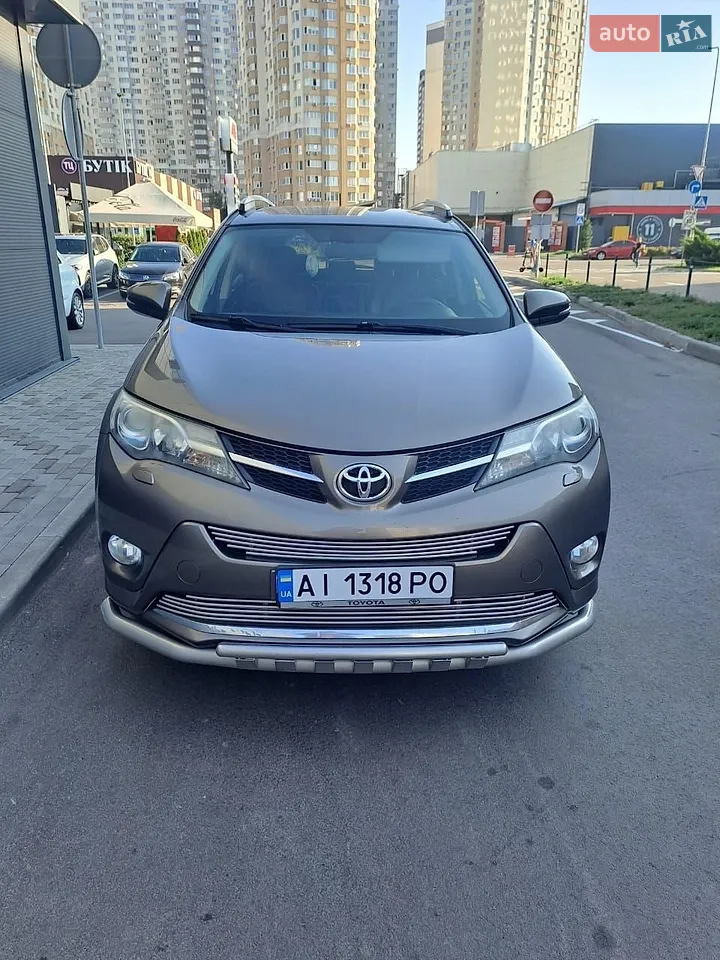2013 Toyota RAV 4 - фото 1