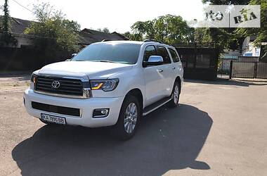 Toyota Sequoia PLATINUM 2015