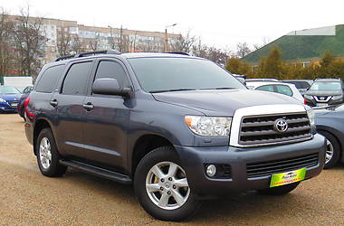 Toyota Sequoia  2012