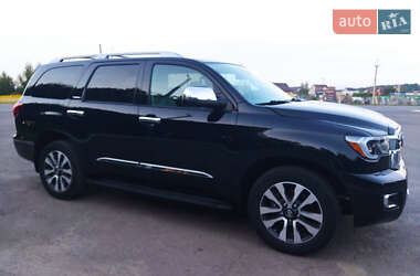 Toyota Sequoia  2017