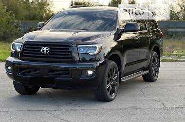 Toyota Sequoia TRD 2018