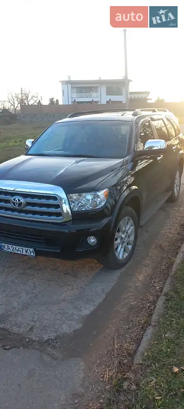Toyota Sequoia 2013