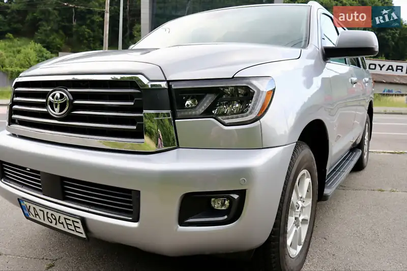 Toyota Sequoia