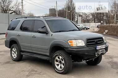 Toyota Sequoia  2000