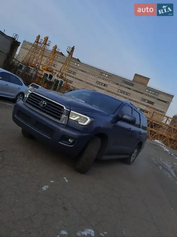 Toyota Sequoia