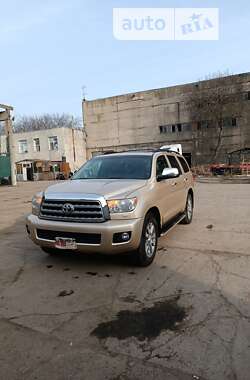 Toyota Sequoia  2015