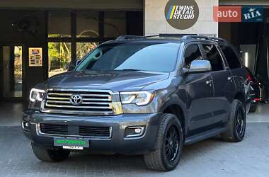 Toyota Sequoia  2016