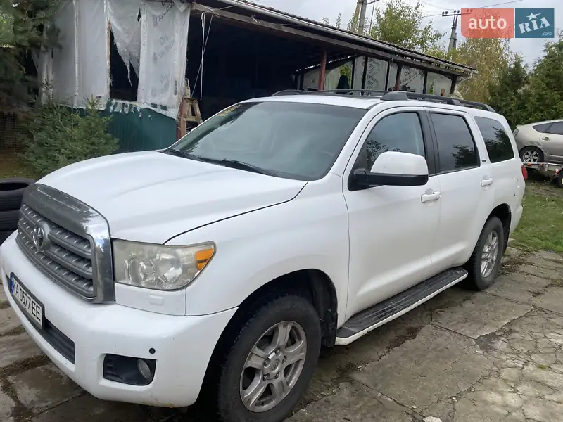 Toyota Sequoia