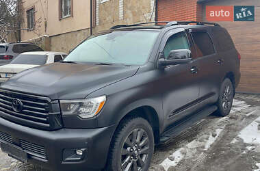 Toyota Sequoia 2018