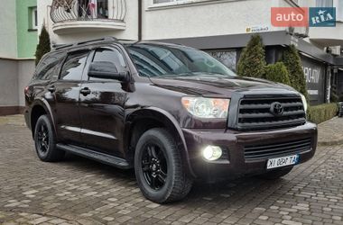 Toyota Sequoia  2012