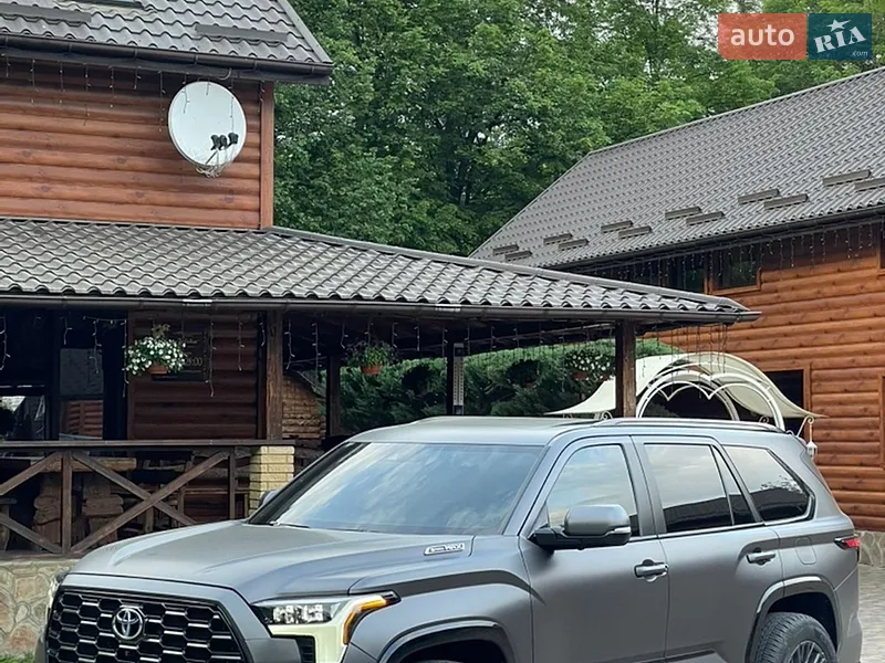 Toyota Sequoia