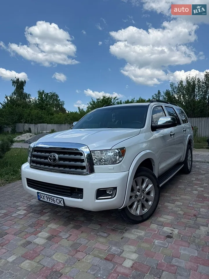 2016 Toyota Sequoia - фото 1