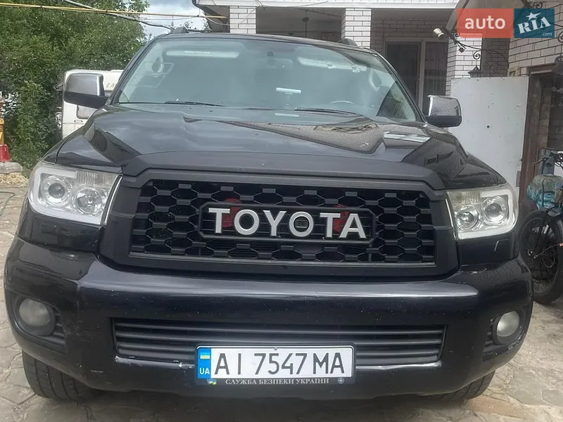 Toyota Sequoia