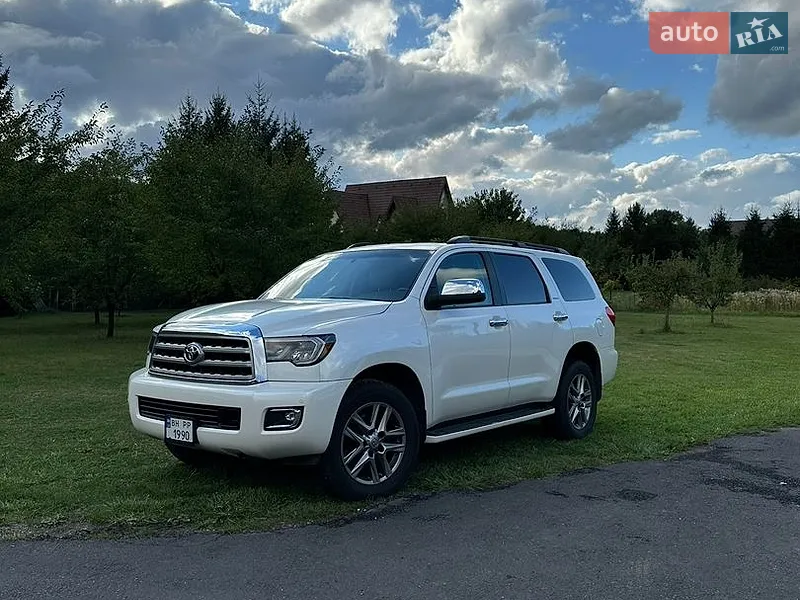 Toyota Sequoia