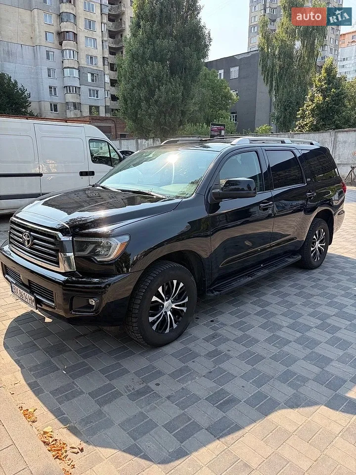 2018 Toyota Sequoia - мініатюра 2
