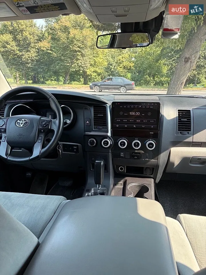 2018 Toyota Sequoia - мініатюра 5