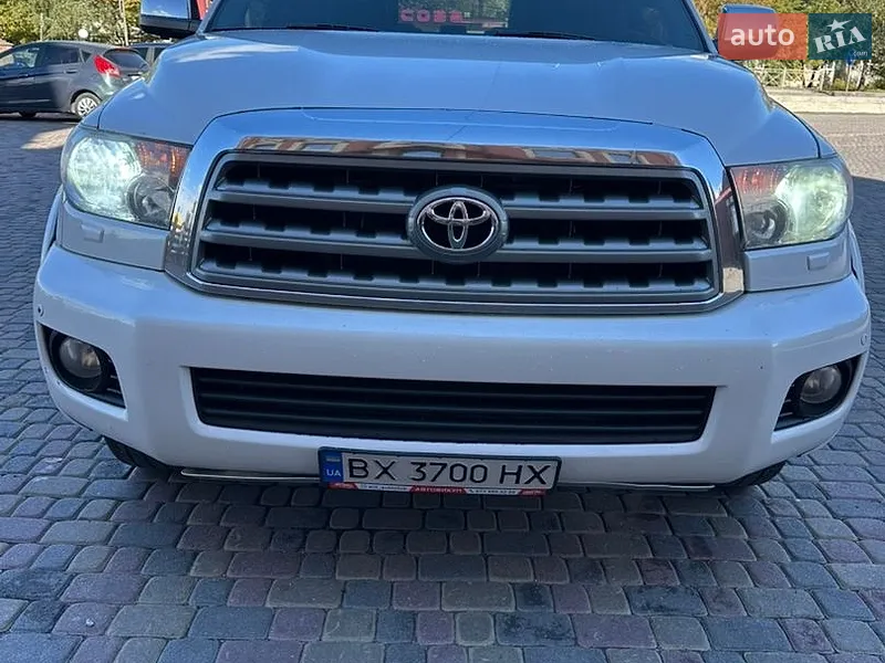Toyota Sequoia