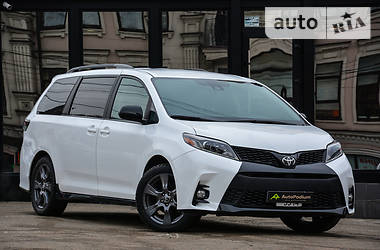 Toyota Sienna XSE  2018