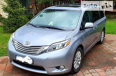 Toyota Sienna Limited AWD 2016