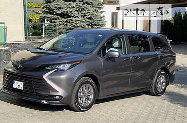 Toyota Sienna  2020