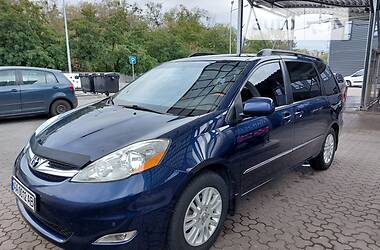 Toyota Sienna AWD 2007