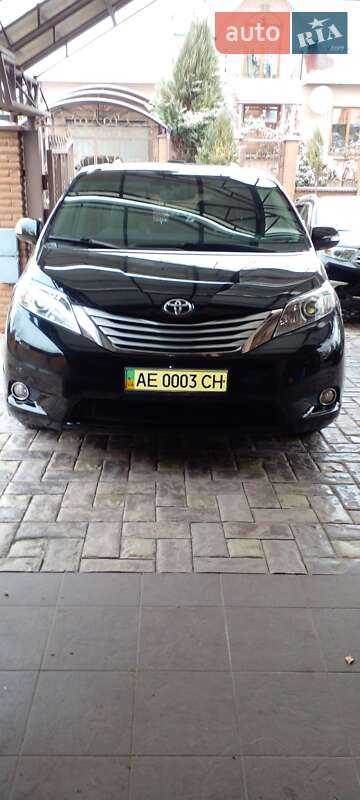 Toyota Sienna