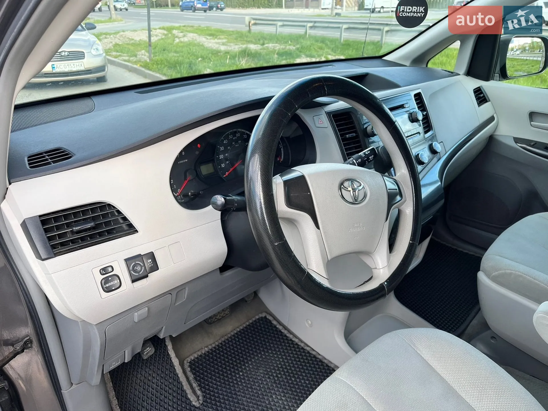 Toyota Sienna 2011 VIN 5TDKA3DC7CS009842 фото оголошення 15 з 26