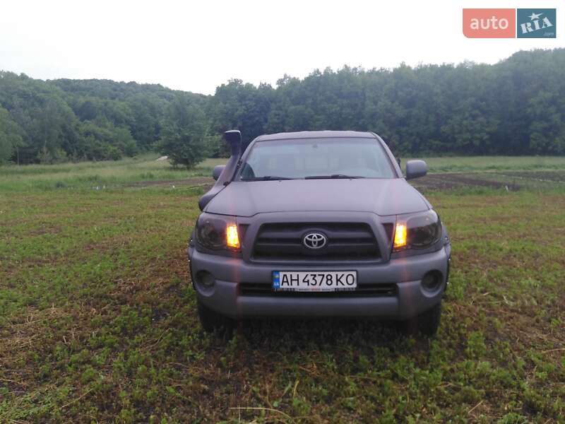 Toyota Tacoma