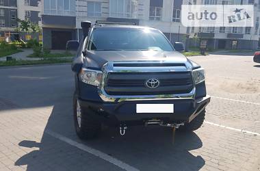 Toyota Tundra  2014