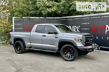 Toyota Tundra 5.7 TRD 2015